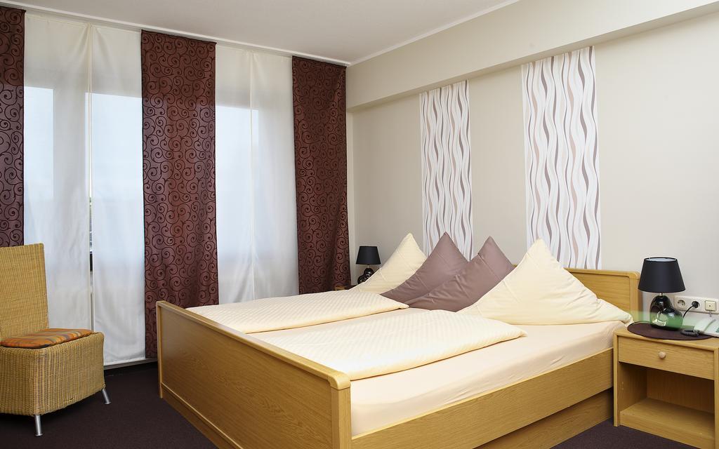 Hotel Rosenflora Nideggen Eksteriør bilde